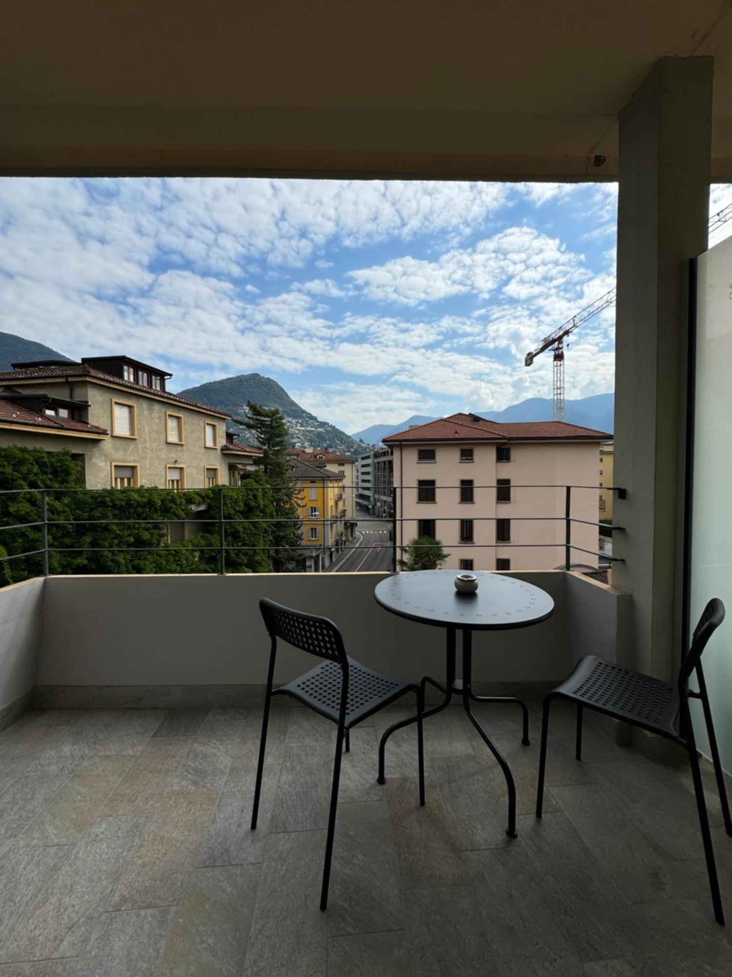 Deluxe Central Apartment - Free Parking Lugano Extérieur photo